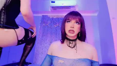 Snapshot of reginarose chatting on 02-21-25, 03:45 reginarose online show from 02-21-25, 03:45