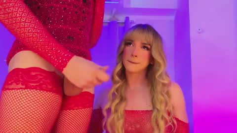 reginarose online show from 11-27-25, 01:18