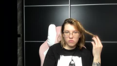 Regina online show from 01-28-25, 02:00