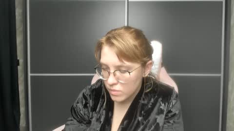 Regina online show from 02-04-25, 05:12