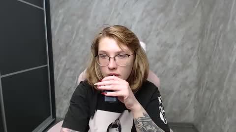 Regina online show from 02-26-25, 06:37