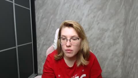 Regina online show from 03-02-25, 04:42