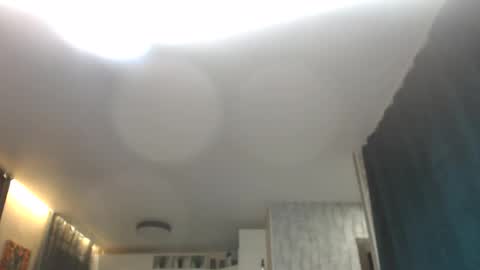 Snapshot of reginasmilee chatting on 10-30-25, 03:24 Regina online show from 10-30-25, 03:24