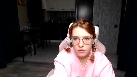 Snapshot of reginasmilee chatting on 11-10-25, 12:53 Regina online show from 11-10-25, 12:53