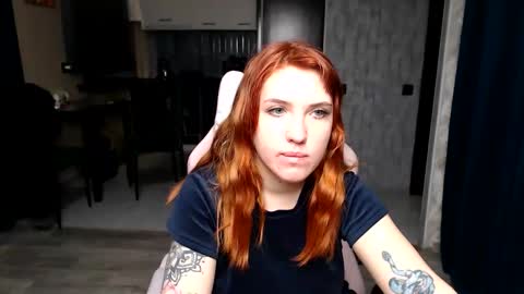 Snapshot of reginasmilee chatting on 12-04-25, 01:48 Regina online show from 12-04-25, 01:48