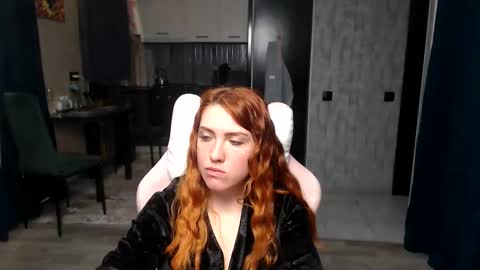 Regina online show from 04-06-26, 04:46