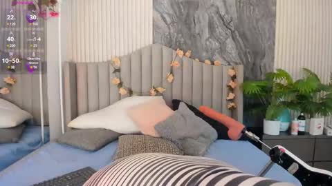 reginavegaa online show from 03-04-25, 12:01