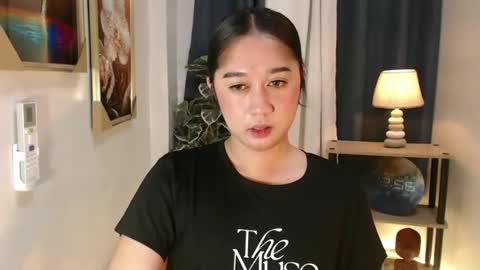 regine online show from 02-04-26, 04:57