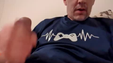 Snapshot of regularguy20 chatting on 01-14-25, 08:41 regularguy20 online show from 01-14-25, 08:41