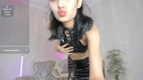 Snapshot of rei_ramiki chatting on 09-09-25, 04:34 Rei online show from 09-09-25, 04:34