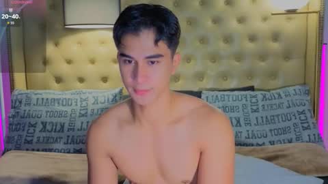 Snapshot of reidalert69 chatting on 10-17-25, 09:50 reidalert69 online show from 10-17-25, 09:50