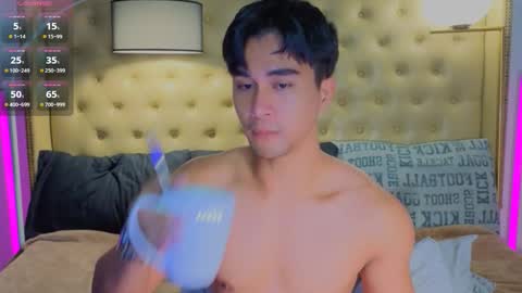 Snapshot of reidalert69 chatting on 10-29-25, 12:57 reidalert69 online show from 10-29-25, 12:57