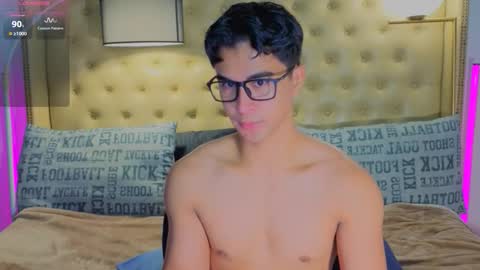 Snapshot of reidalert69 chatting on 11-18-25, 01:22 reidalert69 online show from 11-18-25, 01:22