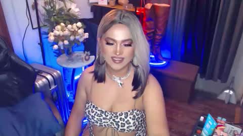 Snapshot of reigning_ivy chatting on 03-04-26, 10:32 Red Ivy online show from 03-04-26, 10:32