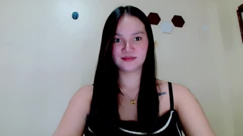 Snapshot of reignxxxx chatting on 05-26-26, 02:13 Rei online show from 05-26-26, 02:13