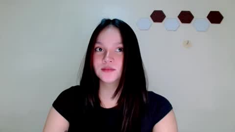 Snapshot of reignxxxx chatting on 05-27-26, 02:03 Rei online show from 05-27-26, 02:03