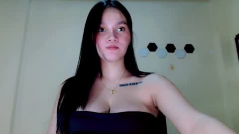 Snapshot of reignxxxx chatting on 06-08-26, 03:56 Rei online show from 06-08-26, 03:56