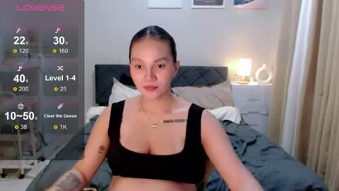Snapshot of reignxxxx chatting on 07-25-26, 04:26 Rei online show from 07-25-26, 04:26