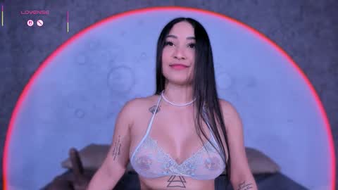 reiinachloe online show from 11-26-25, 05:14