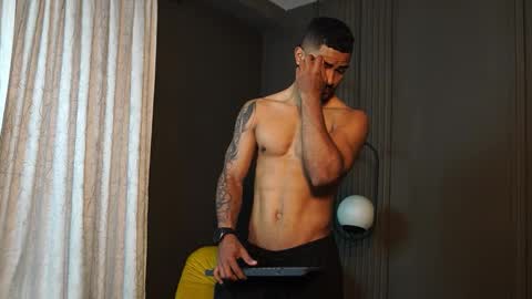 Reik online show from 03-12-26, 12:11