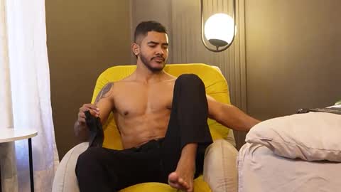 Reik online show from 04-11-26, 12:20