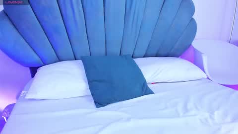 Snapshot of reikaminato chatting on 10-10-25, 03:11 Reika online show from 10-10-25, 03:11