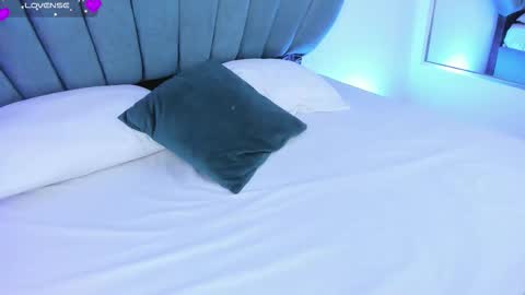 Snapshot of reikaminato chatting on 10-14-25, 04:41 Reika online show from 10-14-25, 04:41