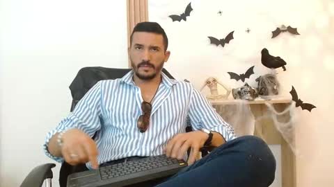   REIKO  online show from 10-07-25, 04:04