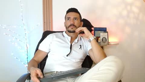   REIKO  online show from 01-11-26, 02:55