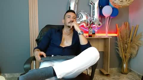   REIKO  online show from 04-23-26, 03:03