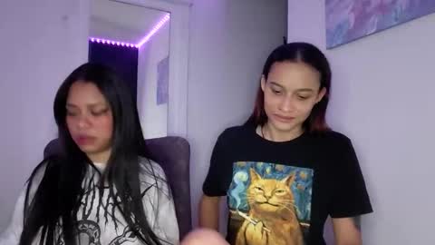 reina_reina online show from 04-04-26, 05:06