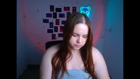 Reina online show from 04-15-26, 12:23