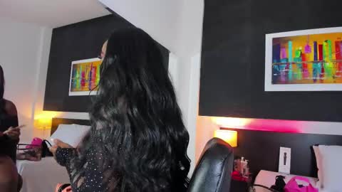 Miah online show from 09-19-25, 03:52