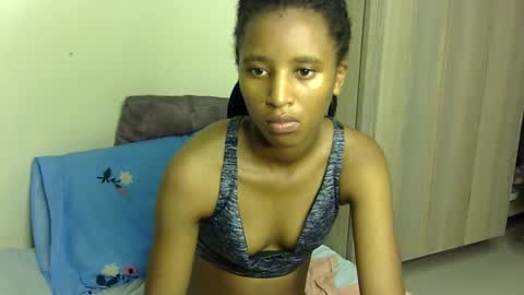 Snapshot of rellings_maya chatting on 01-17-25, 05:53 rellings-maya online show from 01-17-25, 05:53