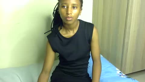 Snapshot of rellings_maya chatting on 01-19-25, 04:44 rellings-maya online show from 01-19-25, 04:44