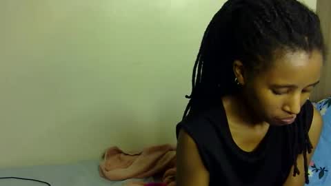 Snapshot of rellings_maya chatting on 01-19-25, 10:50 rellings-maya online show from 01-19-25, 10:50