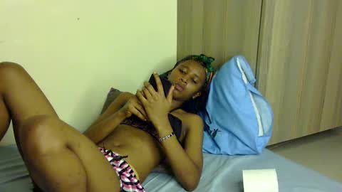 Snapshot of rellings_maya chatting on 01-22-25, 11:23 rellings-maya online show from 01-22-25, 11:23