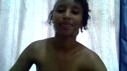 Snapshot of rellings_maya chatting on 10-17-25, 08:28 rellings-maya online show from 10-17-25, 08:28