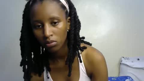 Snapshot of rellings_maya chatting on 11-26-25, 05:30 rellings-maya online show from 11-26-25, 05:30