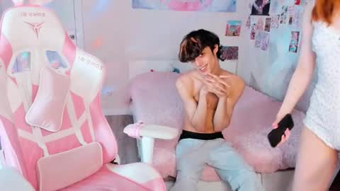 Remi Pawx online show from 04-25-26, 12:30