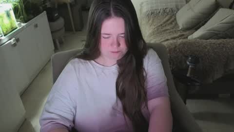 Snapshot of remirann_ chatting on 04-28-26, 05:40 Ann OF - remirann21 online show from 04-28-26, 05:40