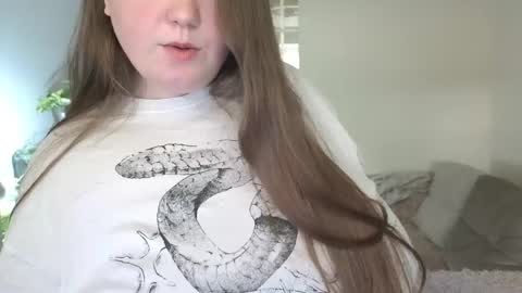 Snapshot of remirann_ chatting on 05-19-26, 02:34 Ann OF - remirann21 online show from 05-19-26, 02:34
