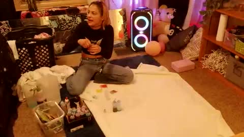 Remy  KitKatt online show from 05-18-26, 04:07