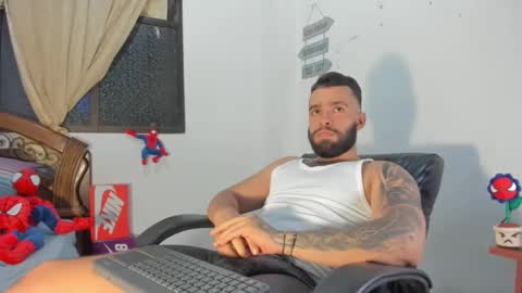 Snapshot of remy_sten chatting on 12-05-24, 02:42 Rmy Steen online show from 12-05-24, 02:42