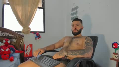 Snapshot of remy_sten chatting on 12-05-24, 08:55 Rmy Steen online show from 12-05-24, 08:55