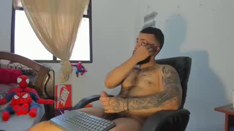 Snapshot of remy_sten chatting on 12-17-24, 10:11 Rmy Steen online show from 12-17-24, 10:11