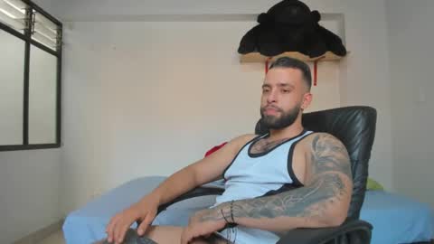 Snapshot of remy_sten chatting on 01-15-25, 09:09 Rmy Steen online show from 01-15-25, 09:09