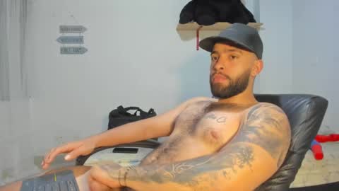 Snapshot of remy_sten chatting on 02-02-25, 03:21 Rmy Steen online show from 02-02-25, 03:21