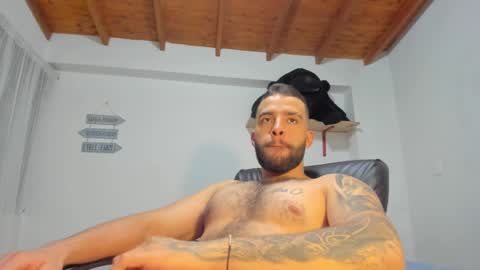 Snapshot of remy_sten chatting on 02-18-25, 01:43 Rmy Steen online show from 02-18-25, 01:43