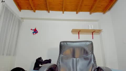 Snapshot of remy_sten chatting on 09-24-25, 11:41 Rmy Steen online show from 09-24-25, 11:41